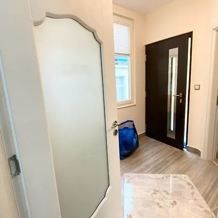 New Yorker 2 Bedroom וארנה