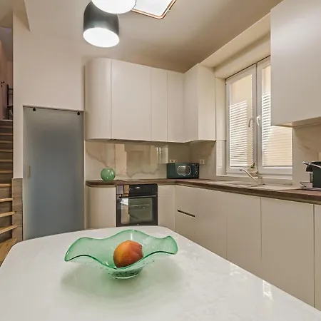 New Yorker 2 Bedroom Apartment Varna
