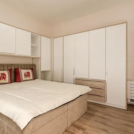 New Yorker 2 Bedroom Apartment Varna