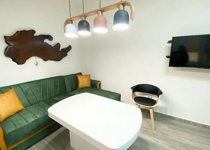 New Yorker 2 Bedroom *