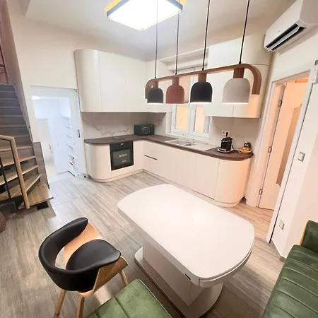 New Yorker 2 Bedroom * Варна
