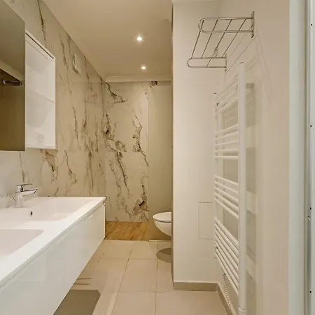 New Yorker 2 Bedroom Varna