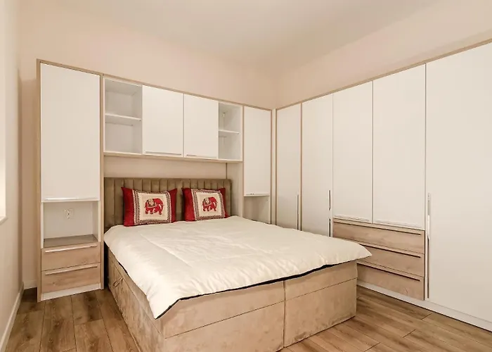 New Yorker 2 Bedroom 公寓 瓦爾納