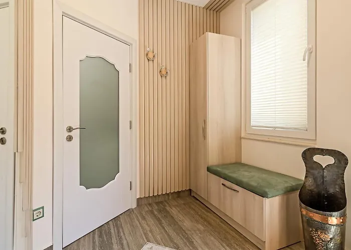 New Yorker 2 Bedroom 瓦爾納